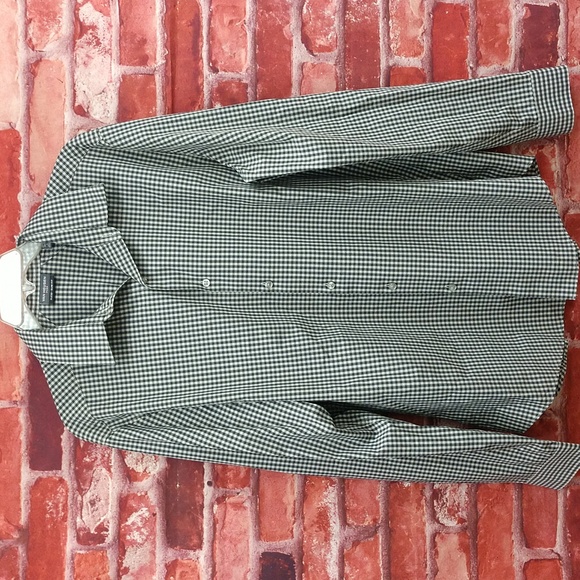 Van Heusen Men’s Button-Down Cooling Shirt – Temperature Activated, Dobby Fabric, Short Sleeve, Point Collar